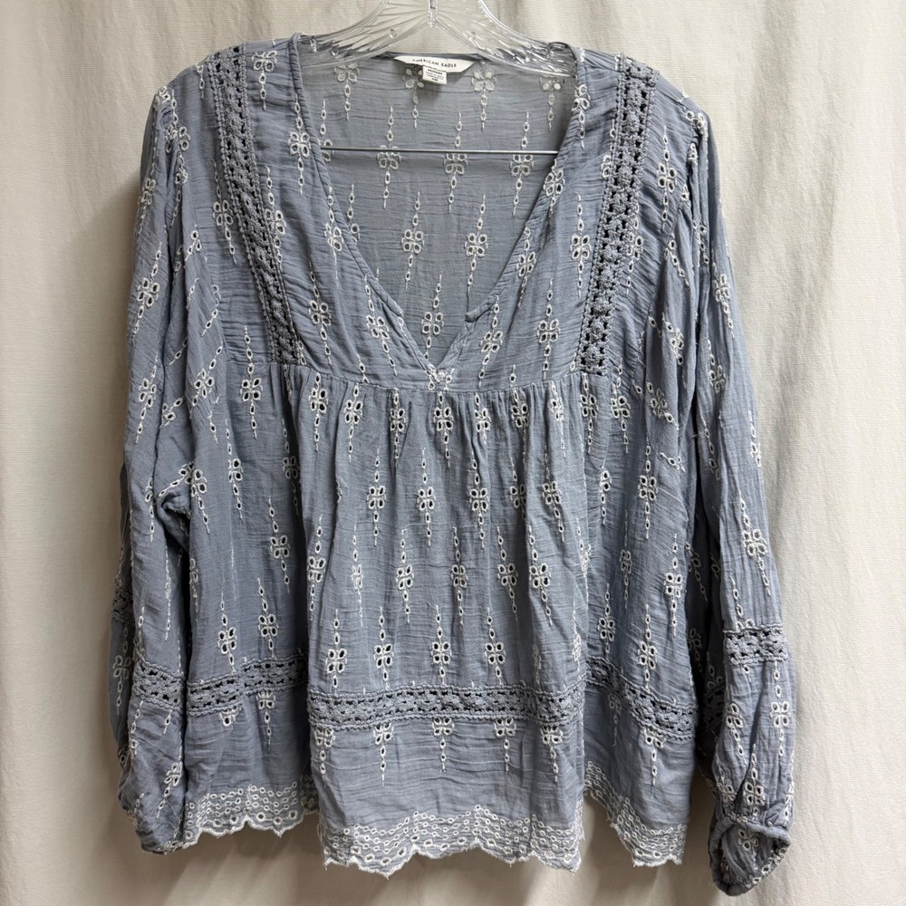 American Eagle Blue Eyelet Embroidered Lace Trim Babydoll Blouse Medium